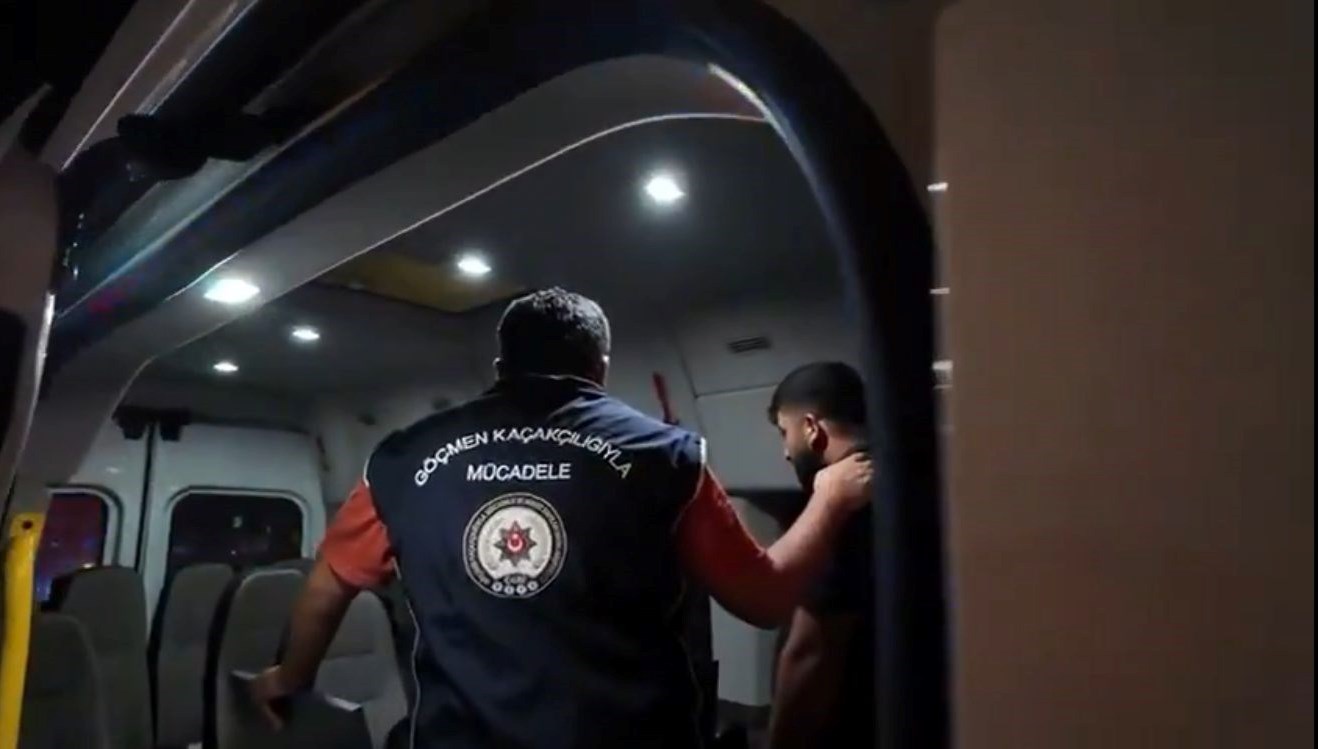 18 duzensiz gocmen yakalandi NfpTBuUI