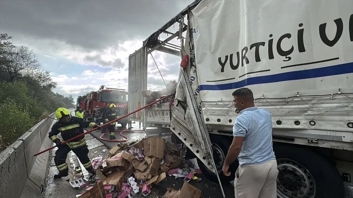 bolu otoyolunda tir yangini Y2pDxxnf