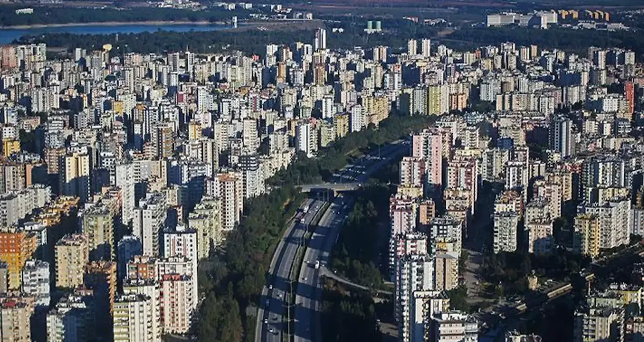 bu semtlerde hem ev sahipleri hem de kiracilar sokta zam dalgasi yolda QdKLliLc