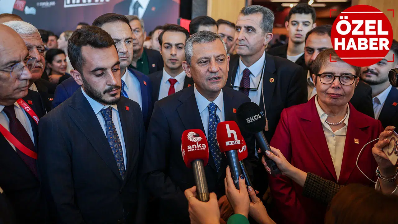 chpli kurmaylar kurultayi cumhuriyete degerlendirdi ozgur ozel satranc oynar gibi 10 hamle sonrasini dusunuyor SLtOXBQy