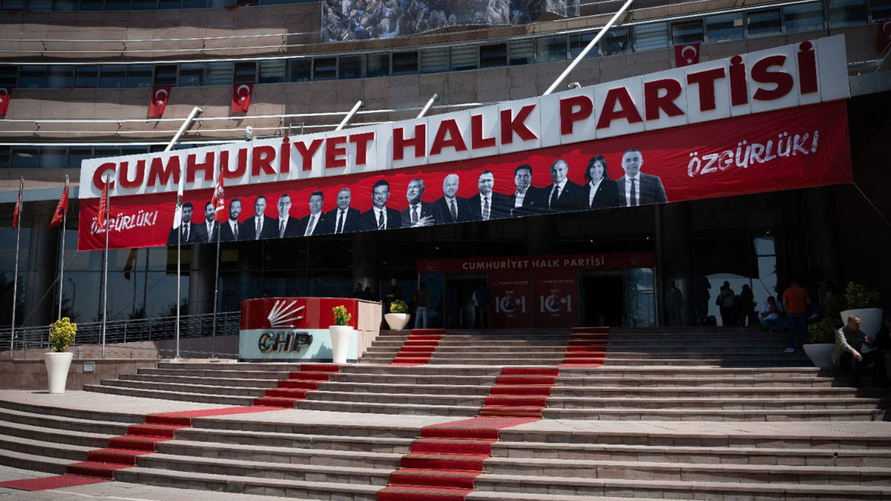 chpnin kurultay slogani belli oldu darbeye ve kayyuma hayir nhryn12F