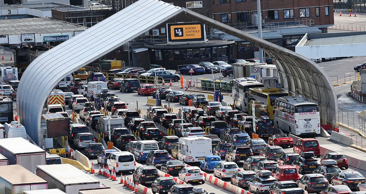 burada araba kullanmak 990 tl olacak VeyxB8TA.jpg