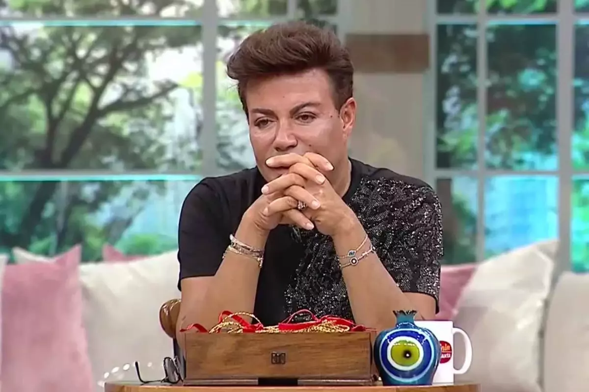 fatih urekin saglik durumunda yeni gelisme gozlerini acip kapatti TcU1A8eE.jpg