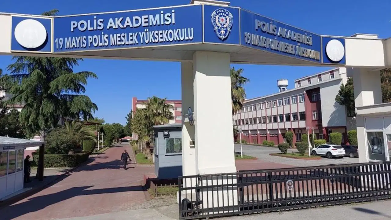 Polis okulunda bir öğrenci 5’inci kattan atladı