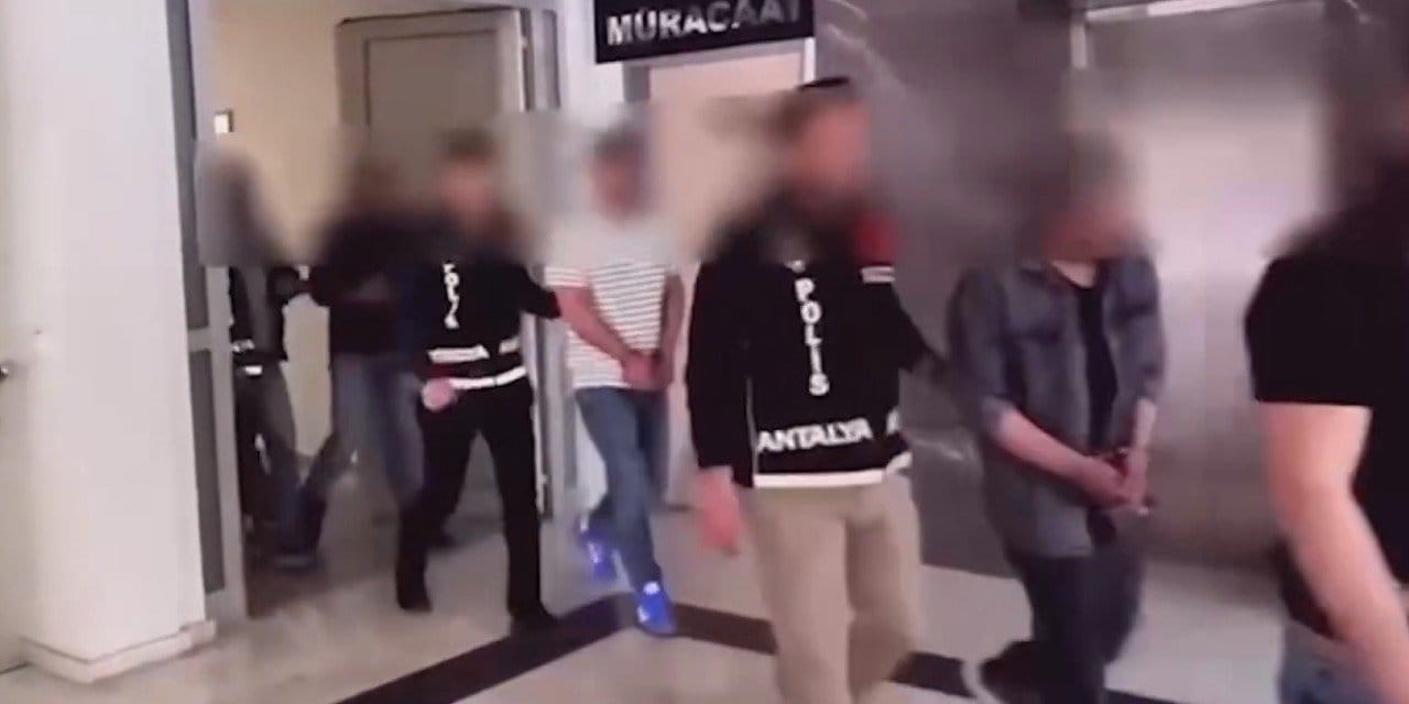 24-ilde-936-milyon-tllik-vurgun-224-gozalti-vd9mYaqw